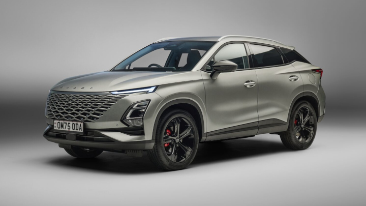 OMODA 5 Front Studio