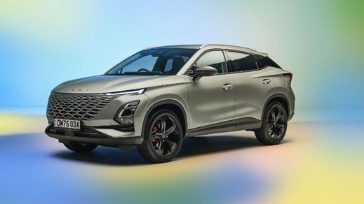 OMODA E5 Front Side View