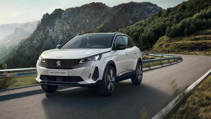 peugeot 3008 suv driving on mountain road
