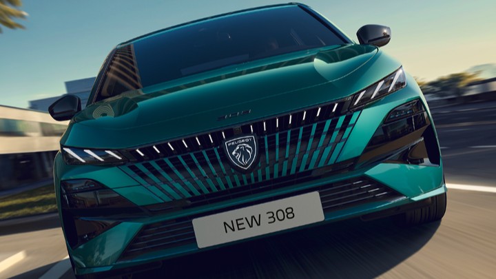 Peugeot 308 front