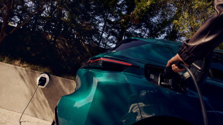 peugeot e-308 charging