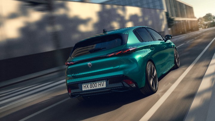 peugeot e-308 rear shot