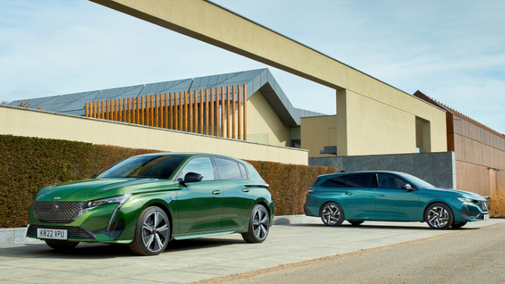 Green Peugeot 308 Hatchback and Blue Peugeot 308 Station Wagon