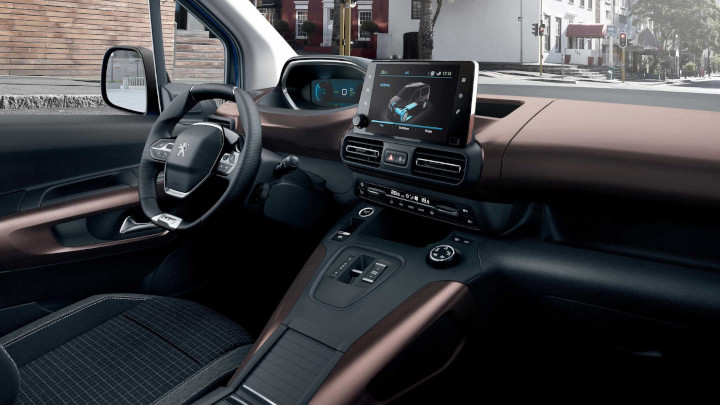 Peugeot E-Rifter Interior