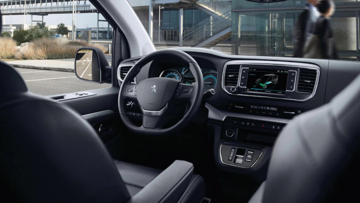 Peugeot e-Traveller Interior