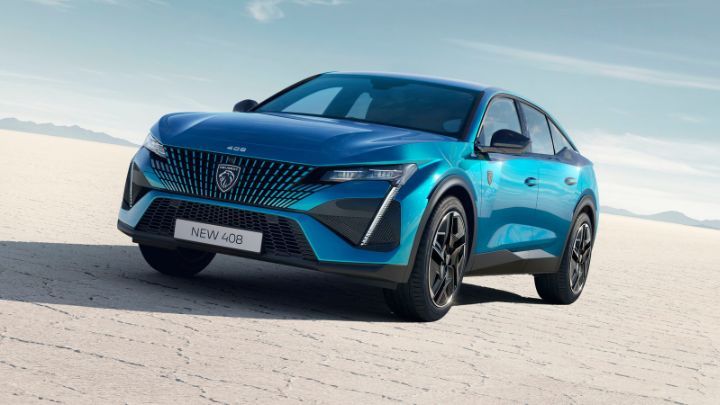 Blue Peugeot 408 driving in the desert