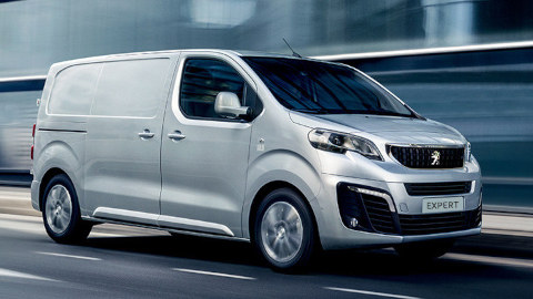 Peugeot Expert Van Driving Exterior