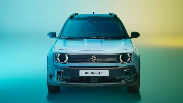 Front of a new Renault 4 parked on a blue and yellow lit background