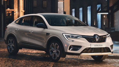 White Renault Arkana Front