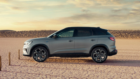 Renault Austral Side Static