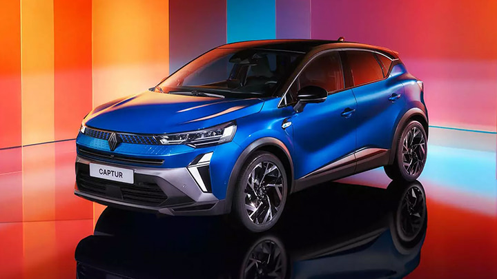 Blue Renault Captur Front