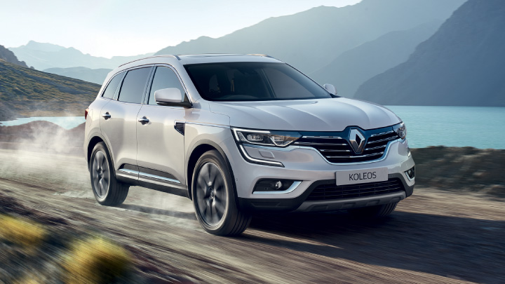 Renault Koleos in white