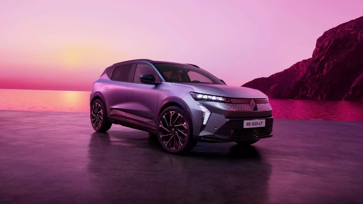 Renault Scenic Exterior Front Static Sunset