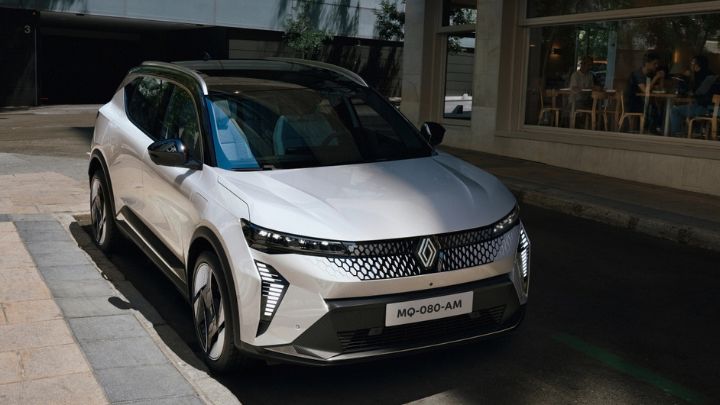 Renault Scenic E-Tech Front