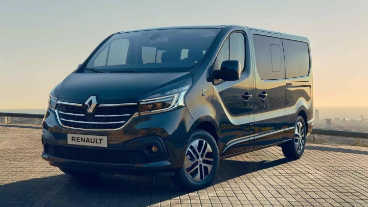 New Renault Trafic Passenger Offers