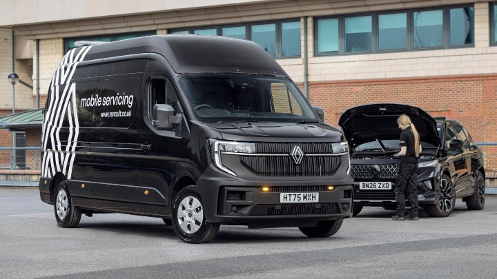 Black Renault Master exterior mobile servicing 