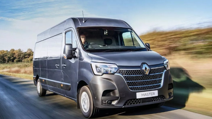 Renault Master Exterior, Driving