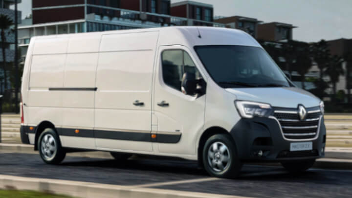Renault Master Z.E. Driving