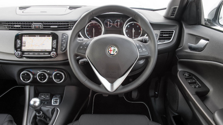 Alfa Romeo Giulietta Interior