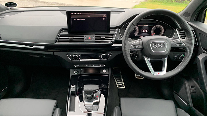 Audi Q5 interior