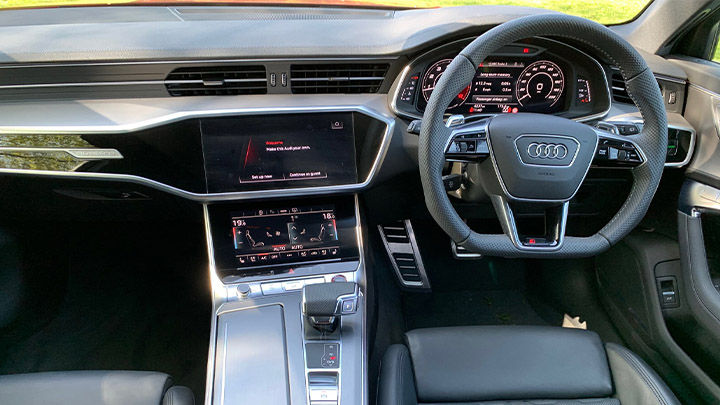Audi RS 6 interior