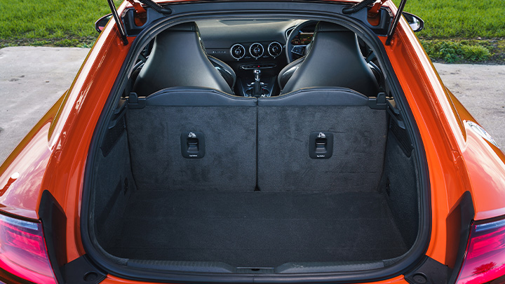 Orange Audi TT, boot