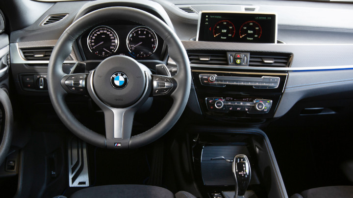 BMW X2 Cockpit