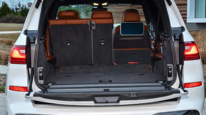 BMW X7 Boot