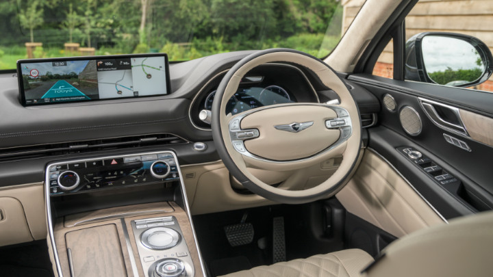 Genesis GV80 Creme Interior