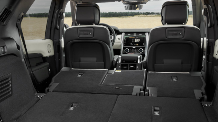 Land Rover Discovery  Boot