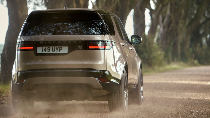 Land Rover Discovery Rear