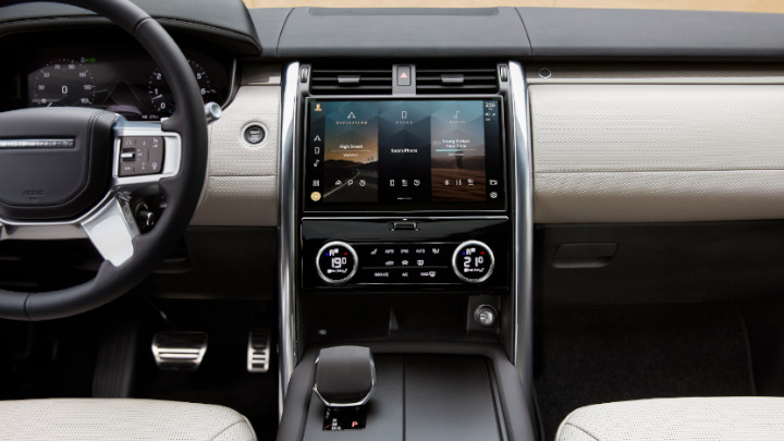 Land Rover Discovery Interior