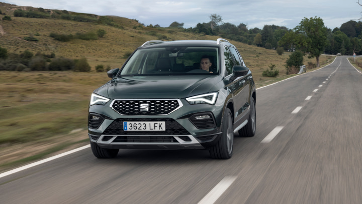 Grey SEAT Ateca Driving