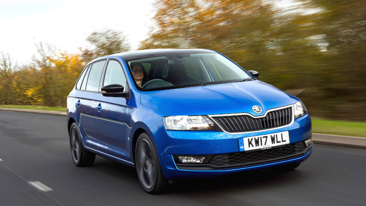 Skoda Rapid Exterior Front Driving