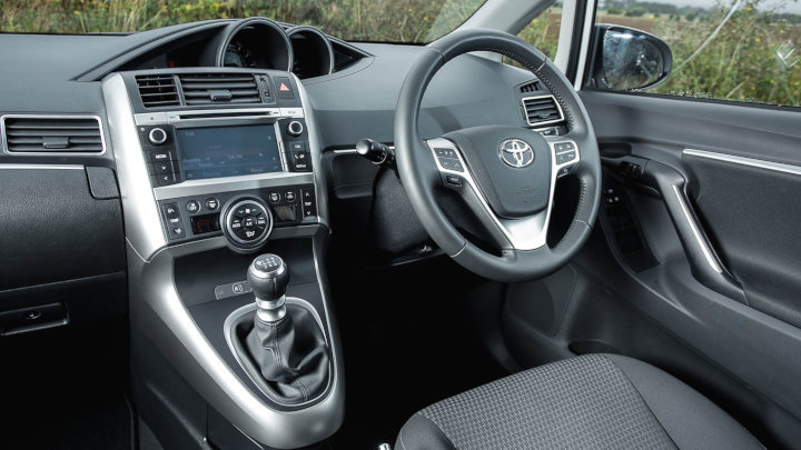 Used Toyota Verso Interior