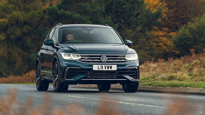 Volkswagen Tiguan front