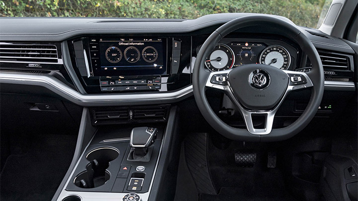 Volkswagen Touareg cabin