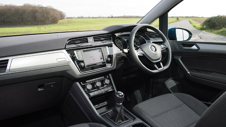Volkswagen Touran interior