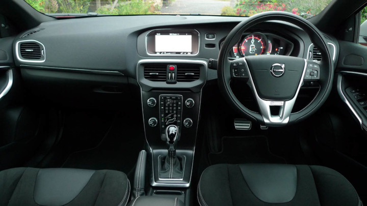 Volvo V40 Interior