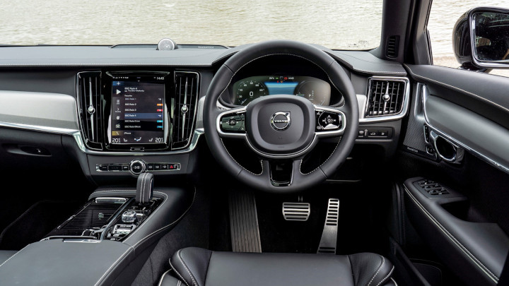 Volvo V90 Interior