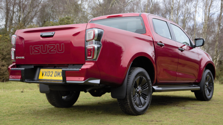 ISUZU D-MAX Rear