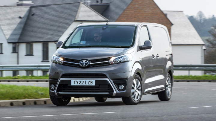 Toyota Proace Front