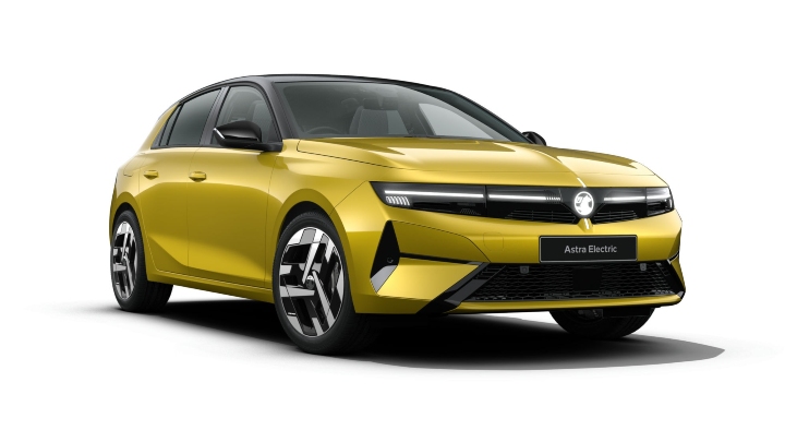 Yellow Vauxhall Astra Griffin trim