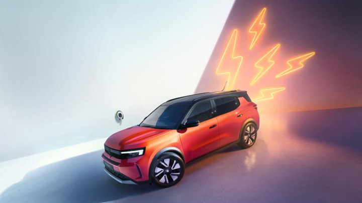 Vauxhall Frontera Side Angle