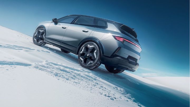 Vauxhall Grandland Electric All-Wheel Drive parked in the snow