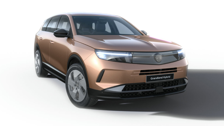 Vauxhall Grandland in Impact Copper
