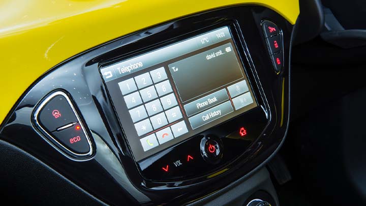 vauxhall adam touchscreen