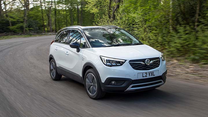 white vauxhall crossland x, driving