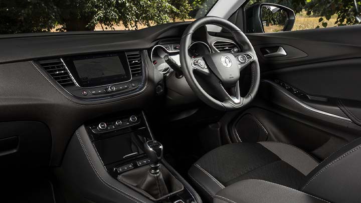 vauxhall grandland x, interior