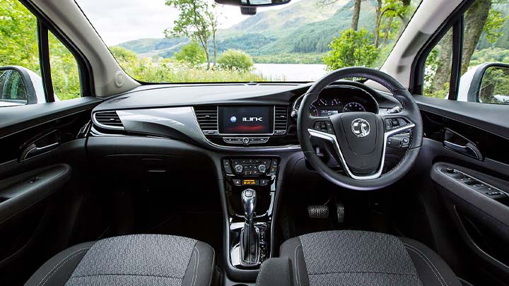 white vauxhall mokka x interior